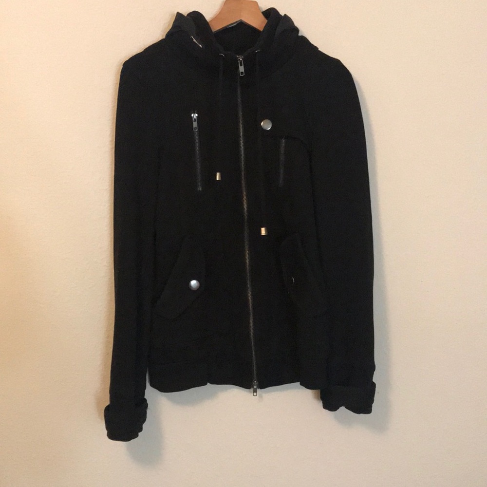 Black Jacket With Multiple Pockets - image 1